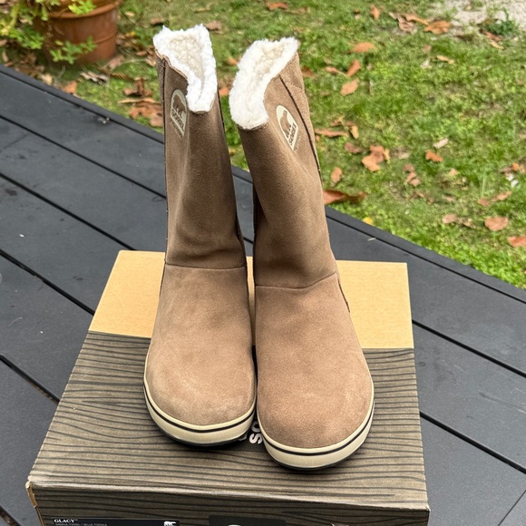 Sorel Women's Glacy Saddle Boots - Picture 2 of 6